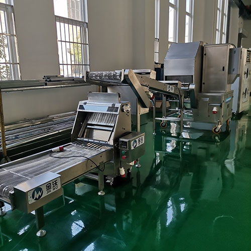 全自動(dòng)多功能薄餅機(jī)春卷機(jī)豆制品機(jī)械加工廠